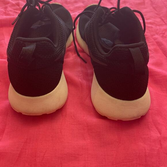 Nike Roshe Run Training shoes- Sz 10 - Picture 8 of 12